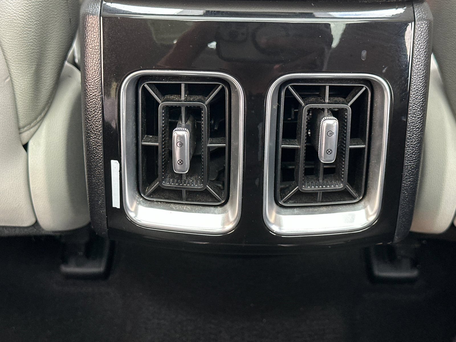 Certified 2023 Kia Sorento SX Prestige w/ Panoramic Sunroof Package AWD/4WD image 17