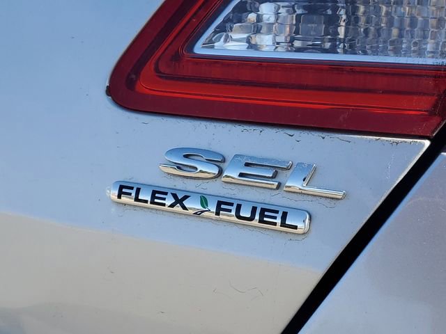 Used 2014 Ford Taurus SEL image 7