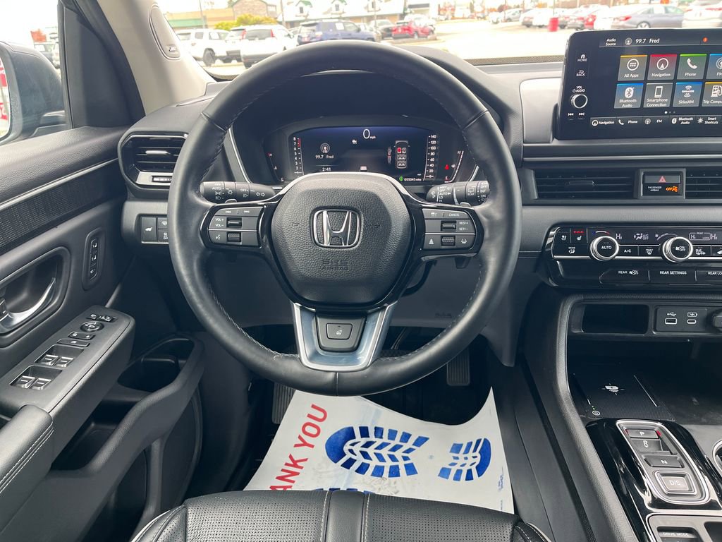 Used 2023 Honda Pilot Elite image 14