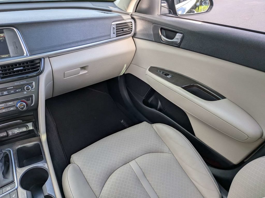 Used 2017 Kia Optima EX w/ Premium Package FWD image 16