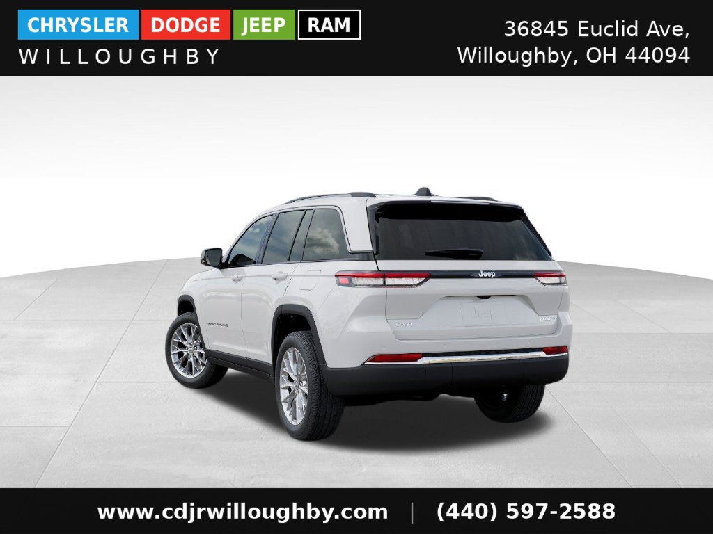 New 2027 Jeep Grand Cherokee Limited AWD/4WD image 3