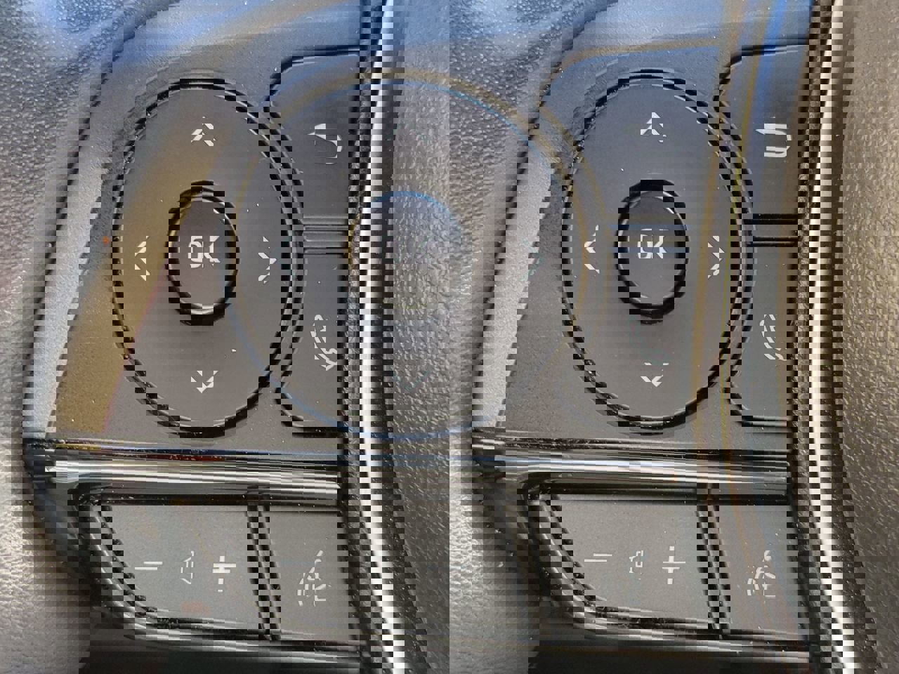 Used 2021 Toyota Venza Limited w/ Advanced Technology Package image 26