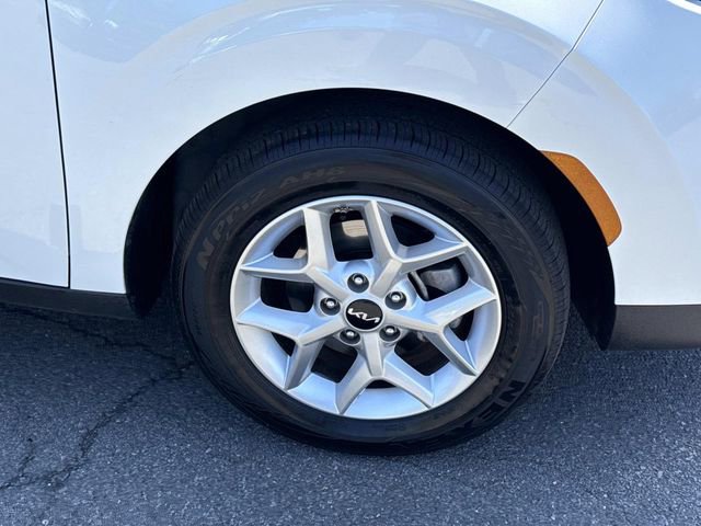 Used 2025 Kia Soul LX w/ LX Technology Package image 7
