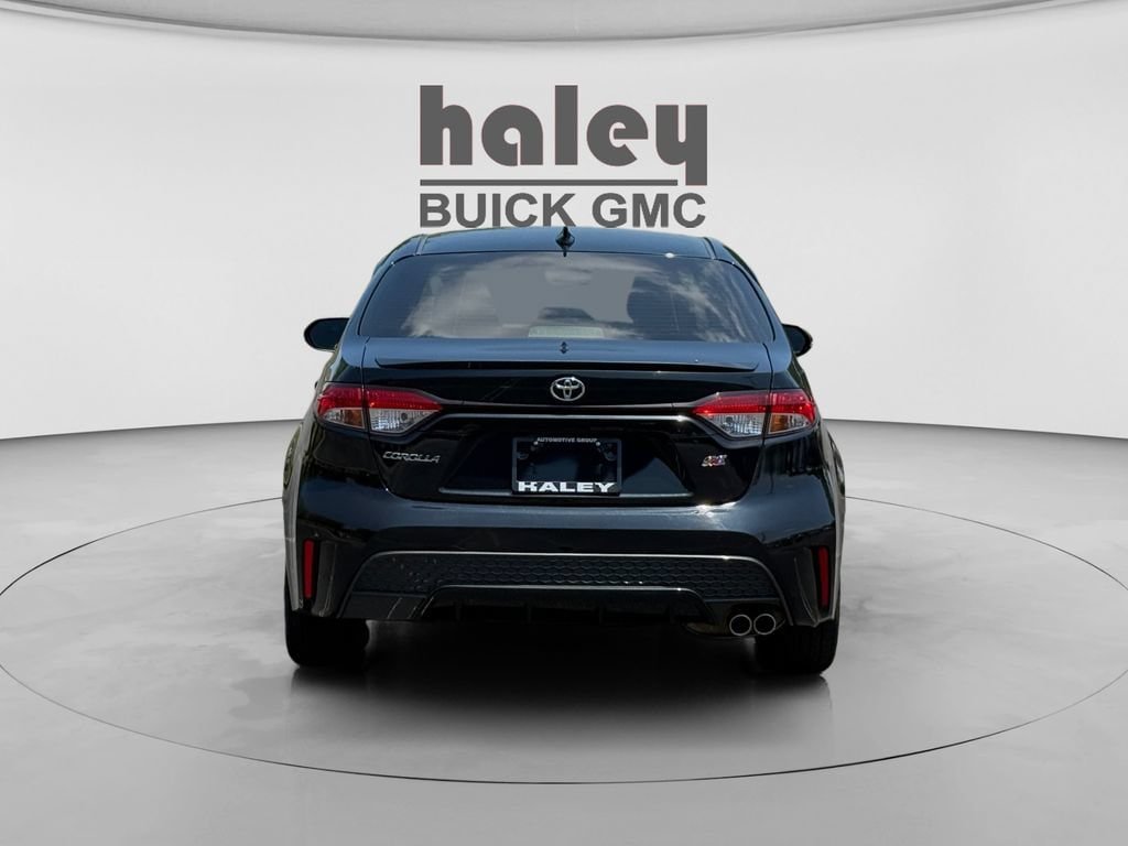 Used 2021 Toyota Corolla SE w/ Carpet Mat Package (TMS) FWD image 4