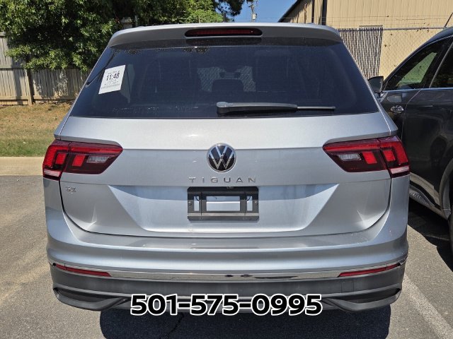 Used 2023 Volkswagen Tiguan SE FWD image 4