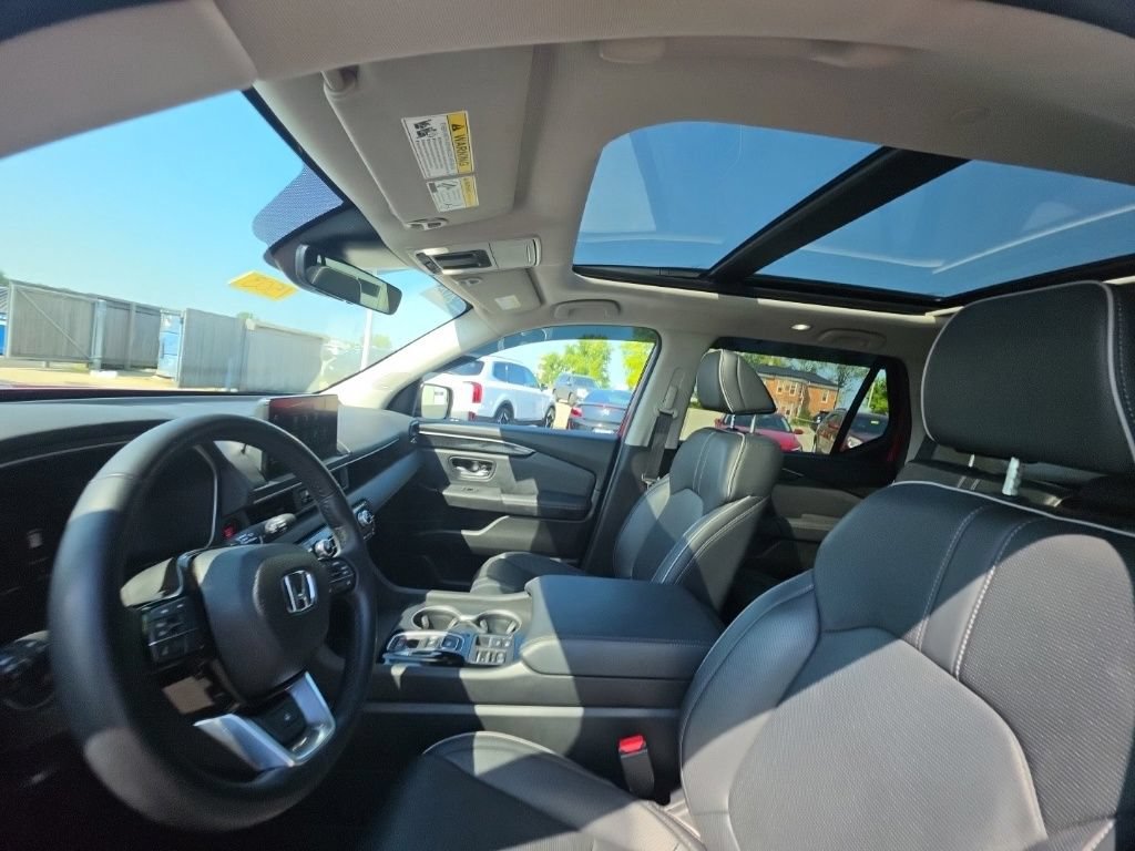 Certified 2025 Honda Pilot Elite image 15