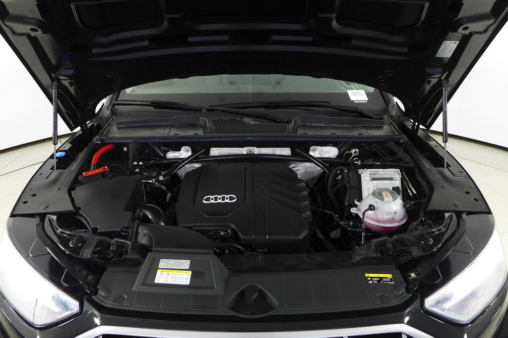 Used 2023 Audi Q5 2.0T Premium w/ Convenience Package image 6