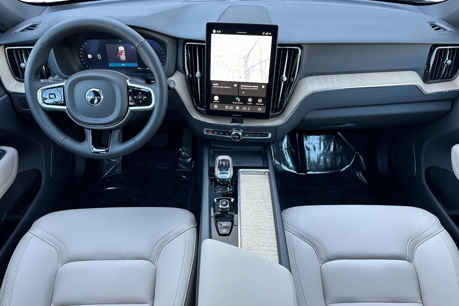 New 2026 Volvo XC60 B5 Plus w/ Protection Package Premier image 3