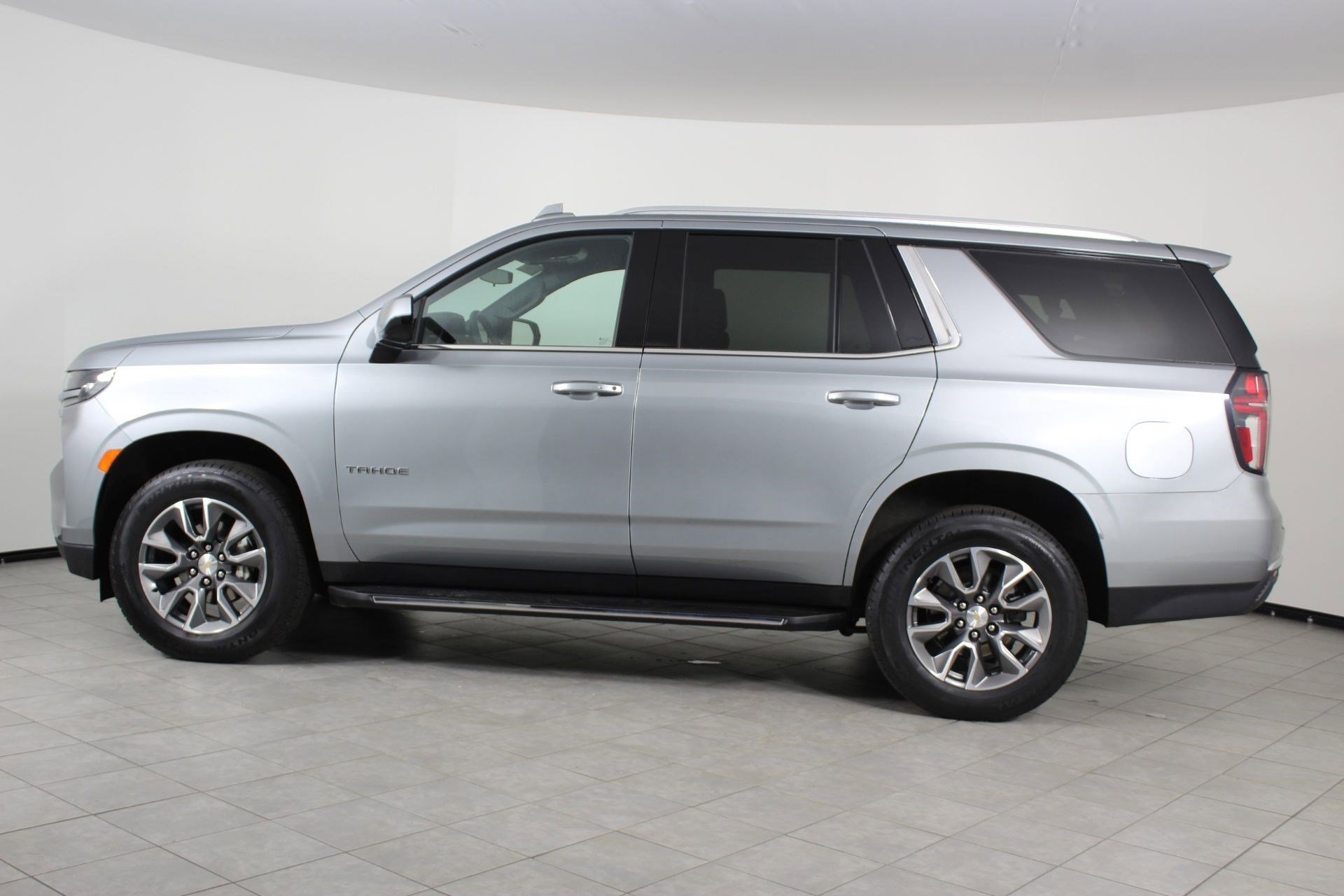 Used 2024 Chevrolet Tahoe LS w/ Driver Alert Package image 2