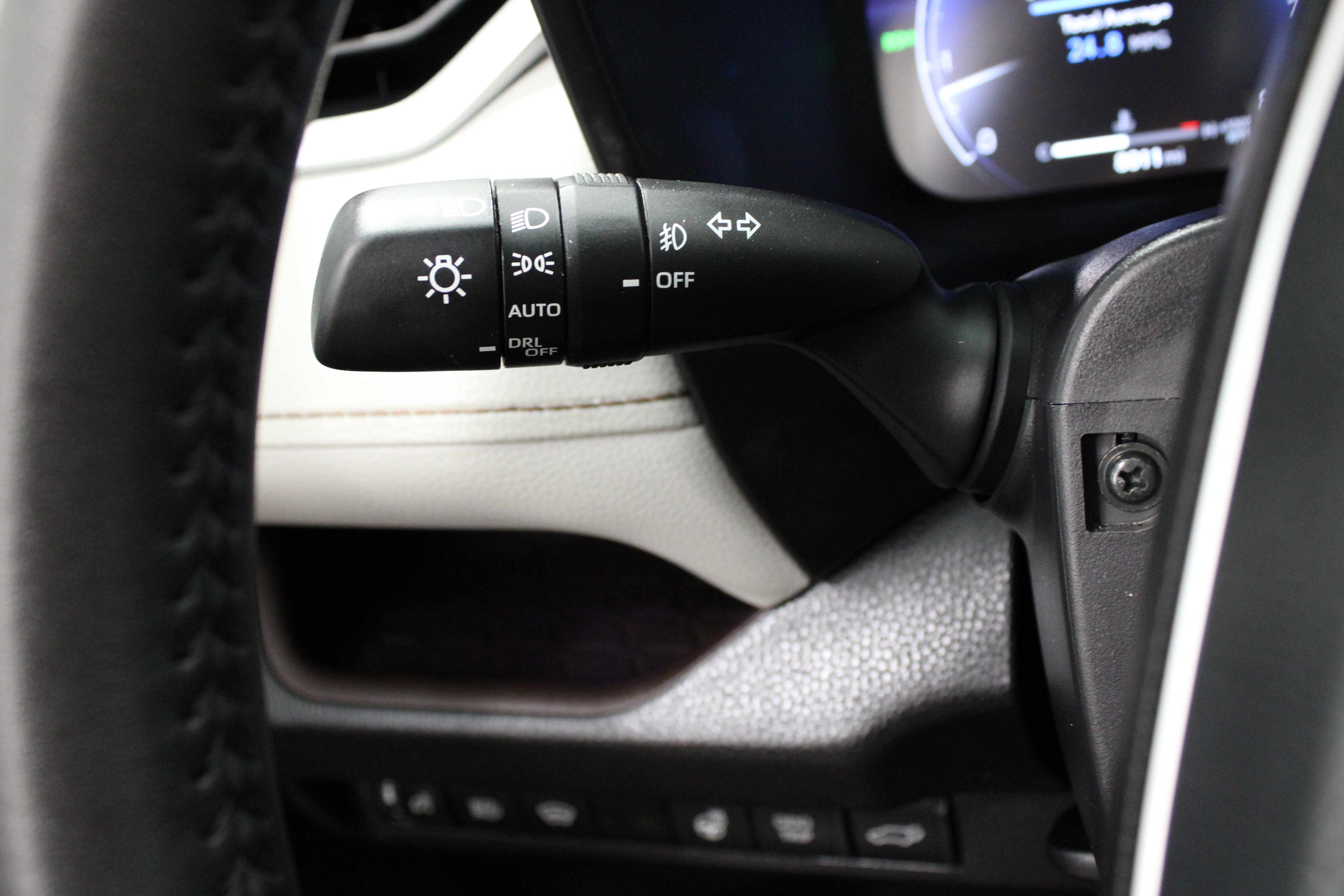 Used 2025 Toyota RAV4 Limited w/ Weather Package AWD/4WD image 26