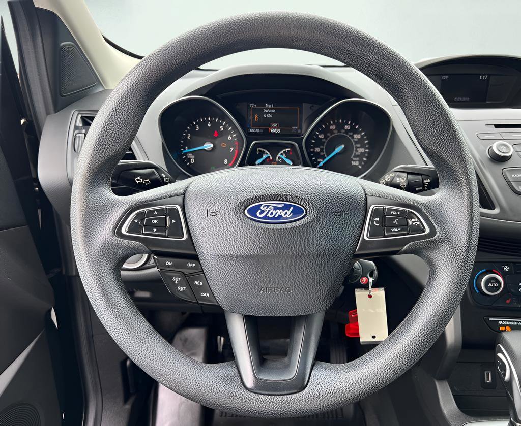 Used 2018 Ford Escape SE image 38