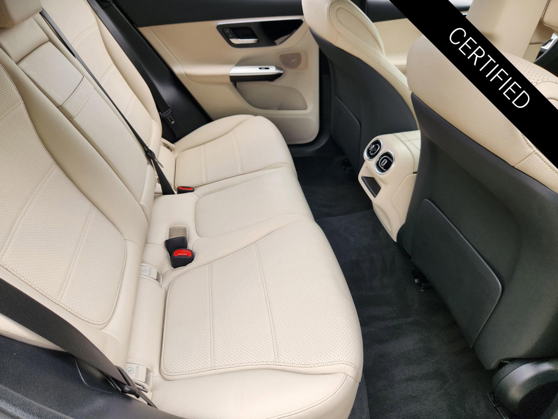 Certified 2026 Mercedes-Benz GLC 300 image 31