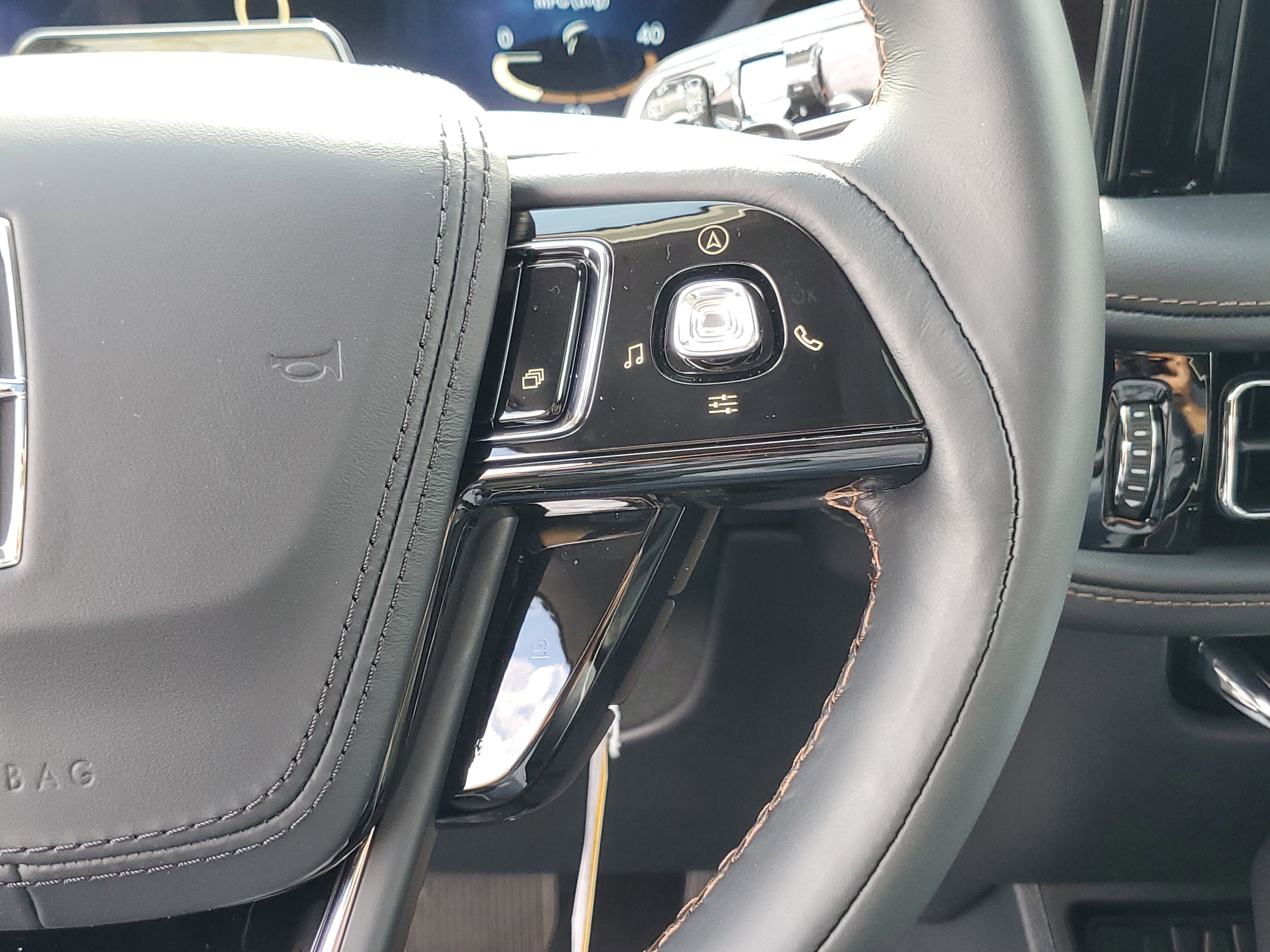 New 2026 Lincoln Aviator Reserve image 17