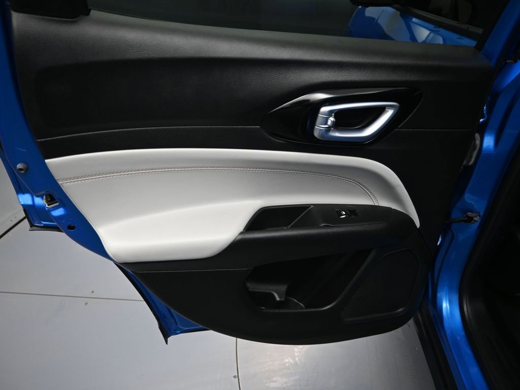 Used 2024 Jeep Compass Limited image 28