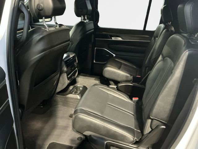 Used 2024 Jeep Wagoneer Series II image 14