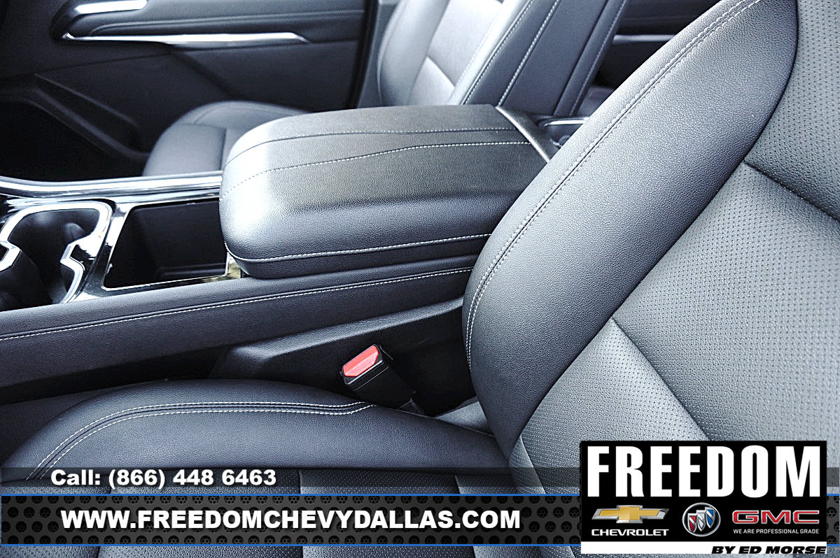 Certified 2025 Chevrolet Traverse LT FWD image 30