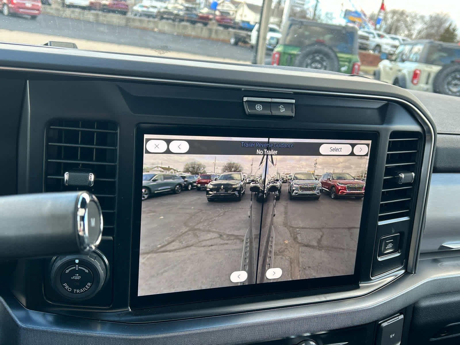 New 2026 Ford F350 Platinum w/ Tremor Off-Road Package image 44