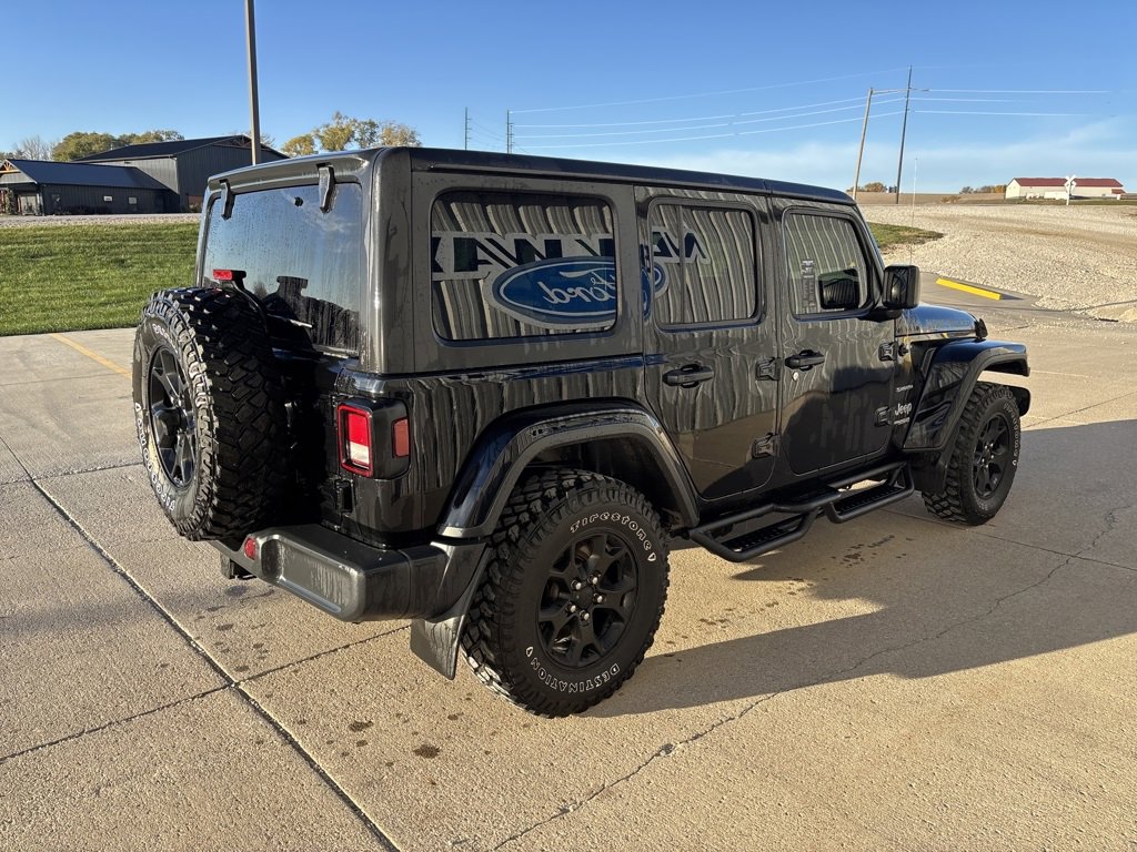 Used 2018 Jeep Wrangler Unlimited Sahara w/ Dual Top Group image 5