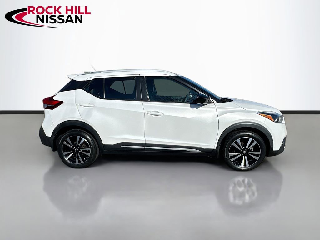 Used 2020 Nissan Kicks SR w/ SR Premium Package image 8