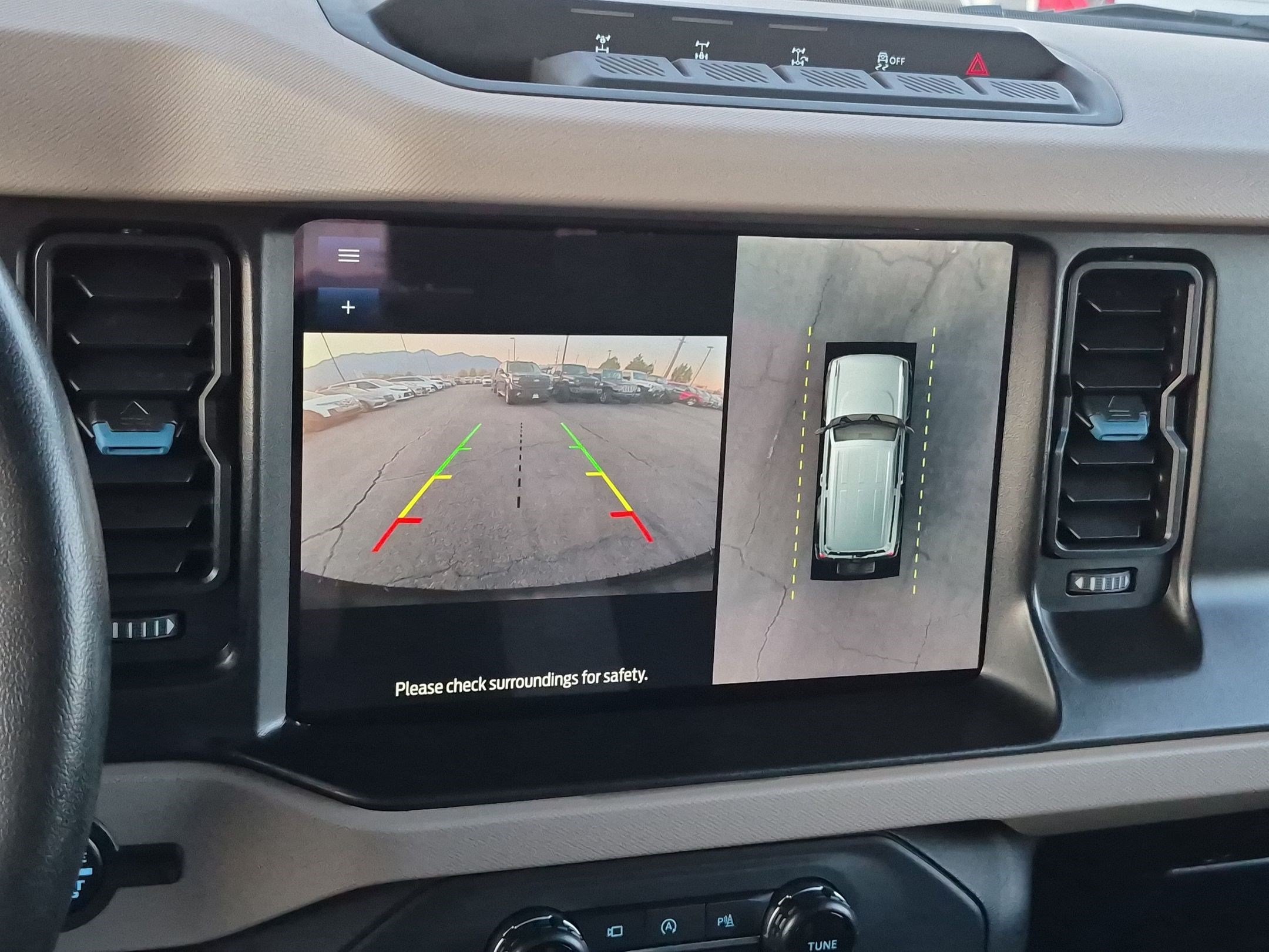 Used 2023 Ford Bronco Wildtrak AWD/4WD image 26
