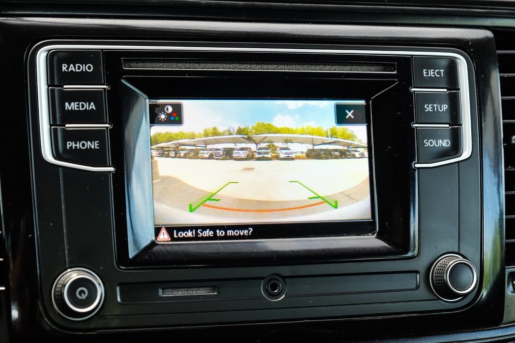 Used 2018 Volkswagen Beetle 2.0T S FWD image 14