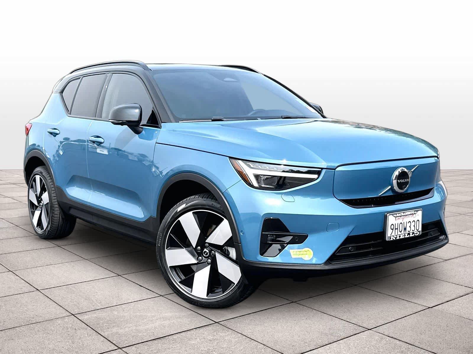 Used 2023 Volvo XC40 Recharge Ultimate AWD/4WD image 2