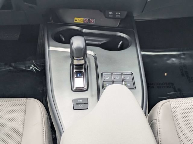 Used 2025 Lexus UX 300h FWD w/ Accessory Package (Z1) image 17