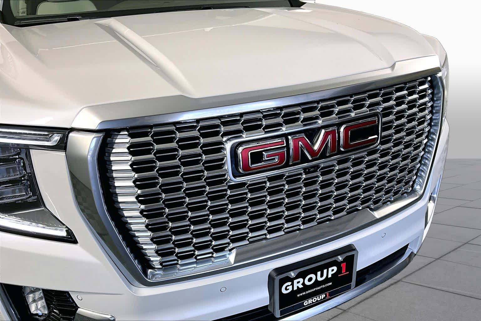 Used 2023 GMC Yukon Denali w/ Max Trailering Package AWD/4WD image 29