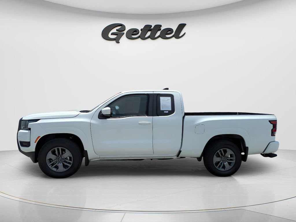 Certified 2025 Nissan Frontier SV RWD image 8