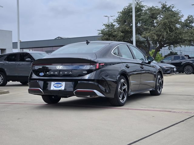 Certified 2026 Hyundai Sonata SEL AWD/4WD image 4