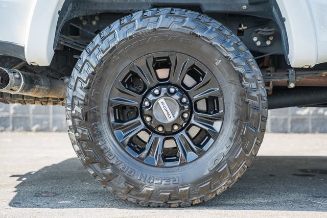 Used 2022 Ford F250 Lariat w/ Tremor Off-Road Package AWD/4WD image 26