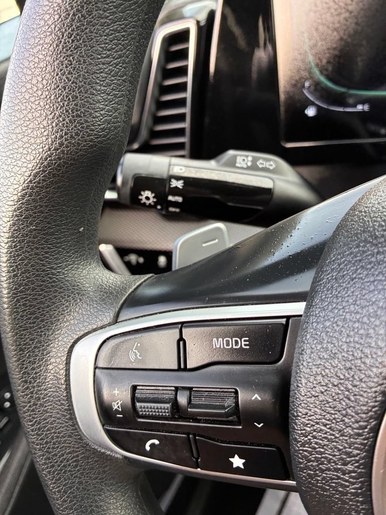 Used 2023 Kia Sportage LX AWD/4WD image 31