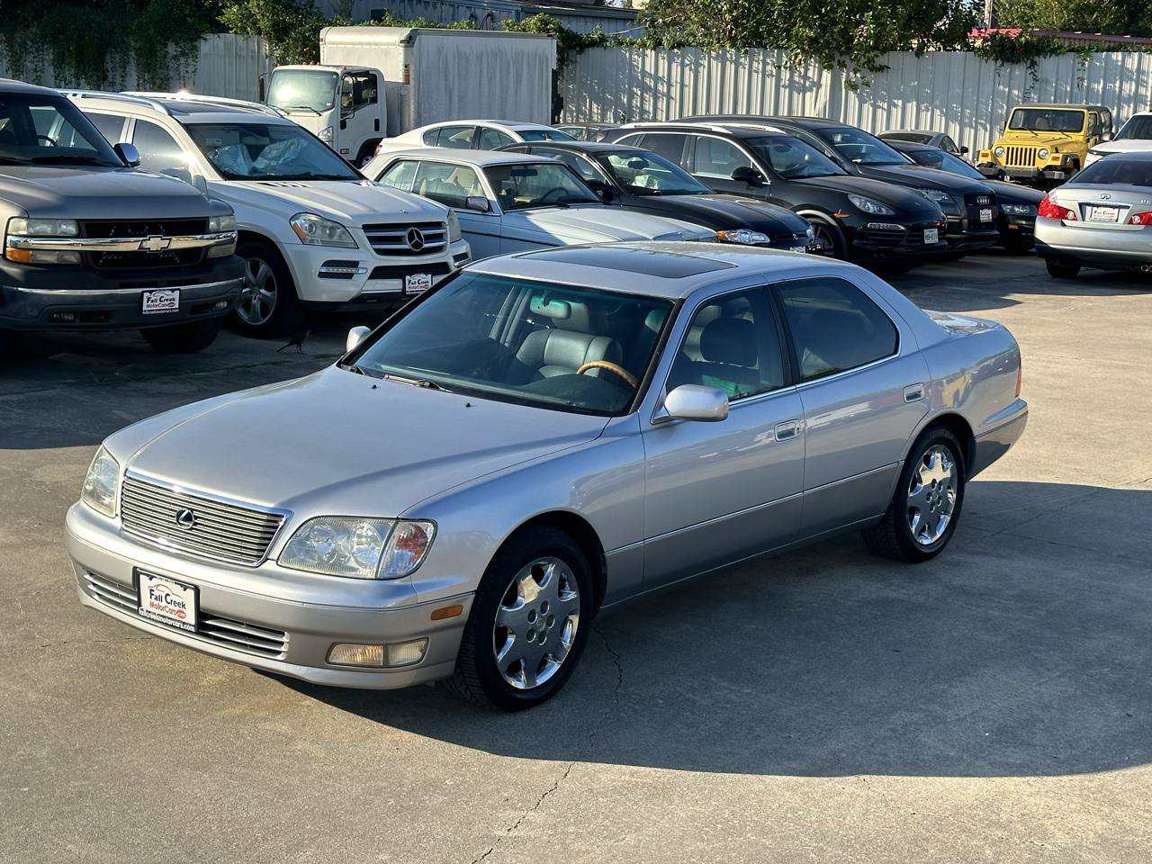 Used 1999 Lexus LS 400 w/ Premium Pkg RWD image 79
