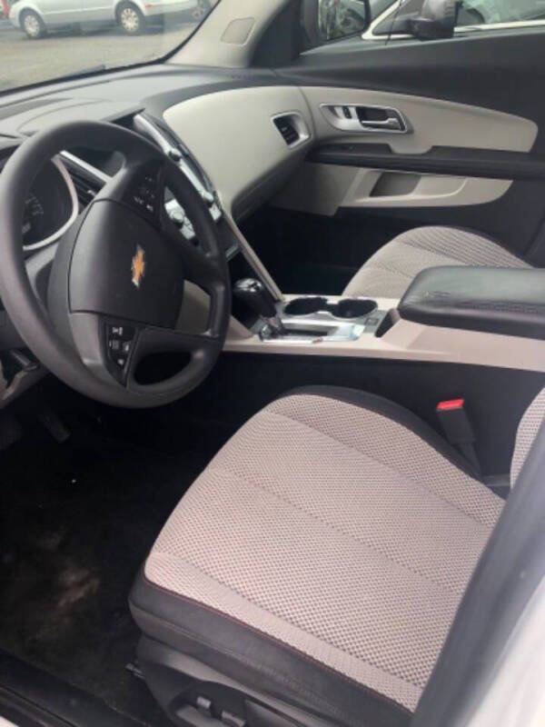 Used 2016 Chevrolet Equinox LS image 10