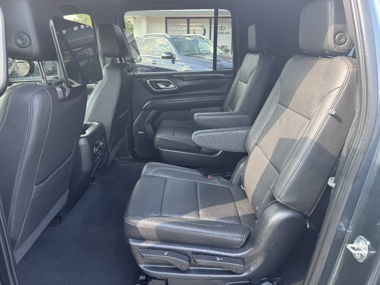 Used 2021 Chevrolet Suburban LT w/ Rear Media and Nav Package AWD/4WD image 15