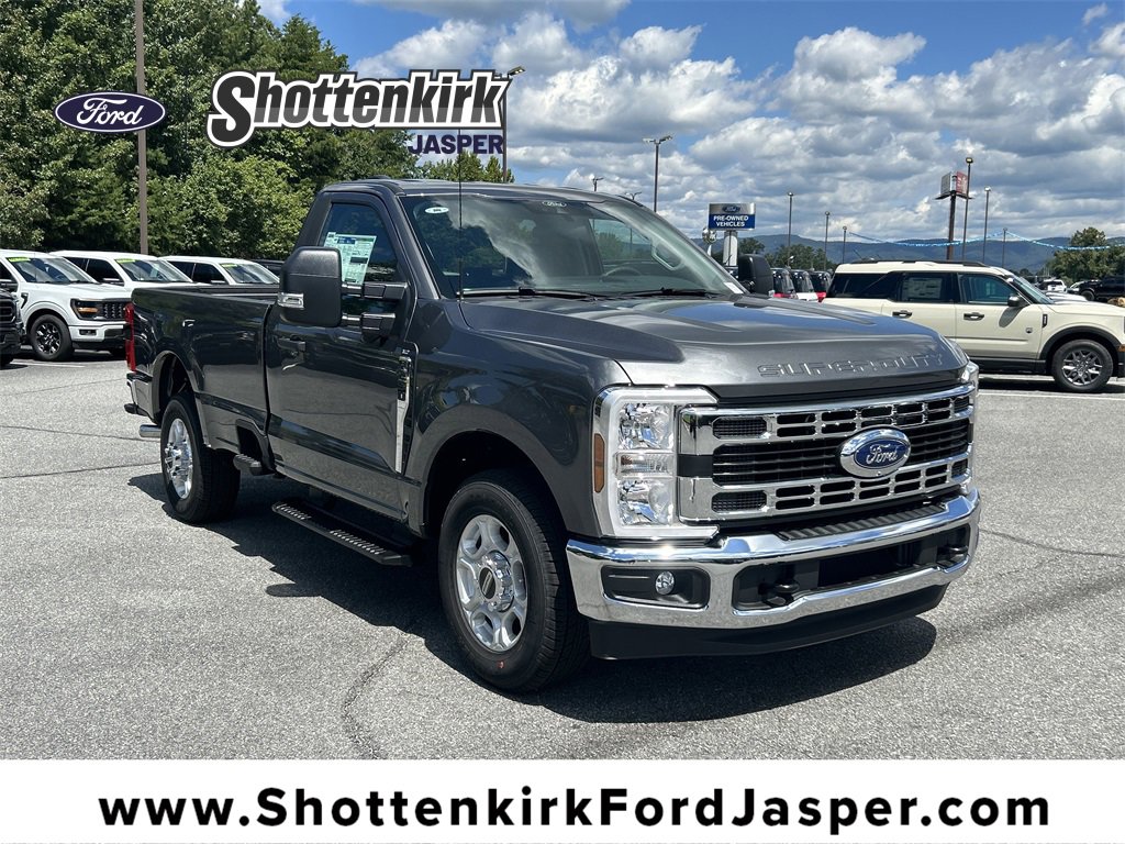 New 2026 Ford F250 XLT w/ 360-Degree Camera Package