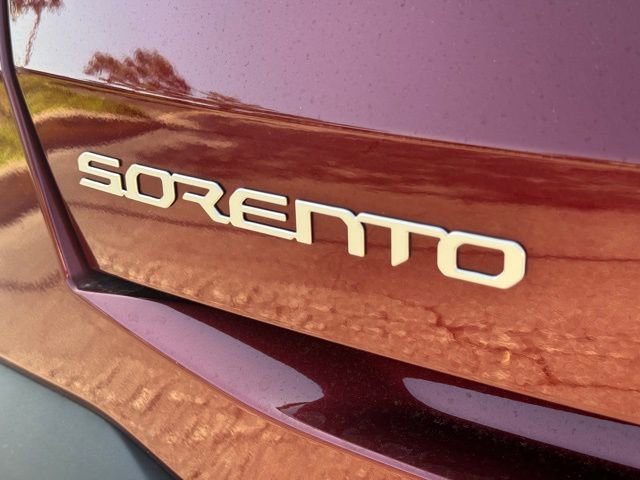 Used 2025 Kia Sorento S w/ Panoramic Sunroof Package FWD image 11