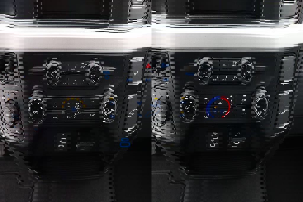 New 2026 Ford F250 XLT image 18