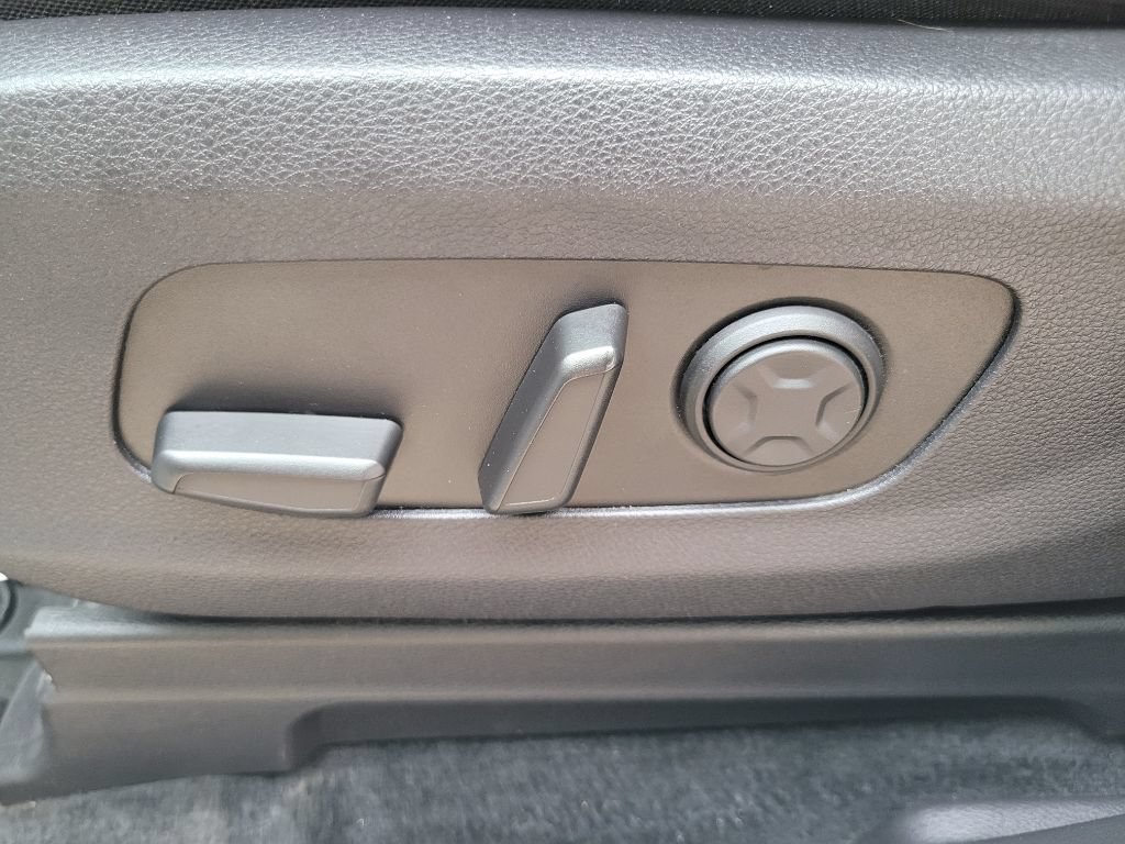 Used 2023 Kia Carnival SX Prestige FWD image 22