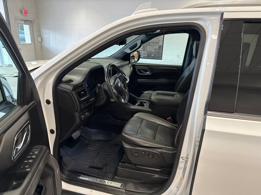 Used 2021 Chevrolet Tahoe Premier AWD/4WD image 24