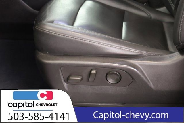 Used 2021 Chevrolet Suburban LT image 12