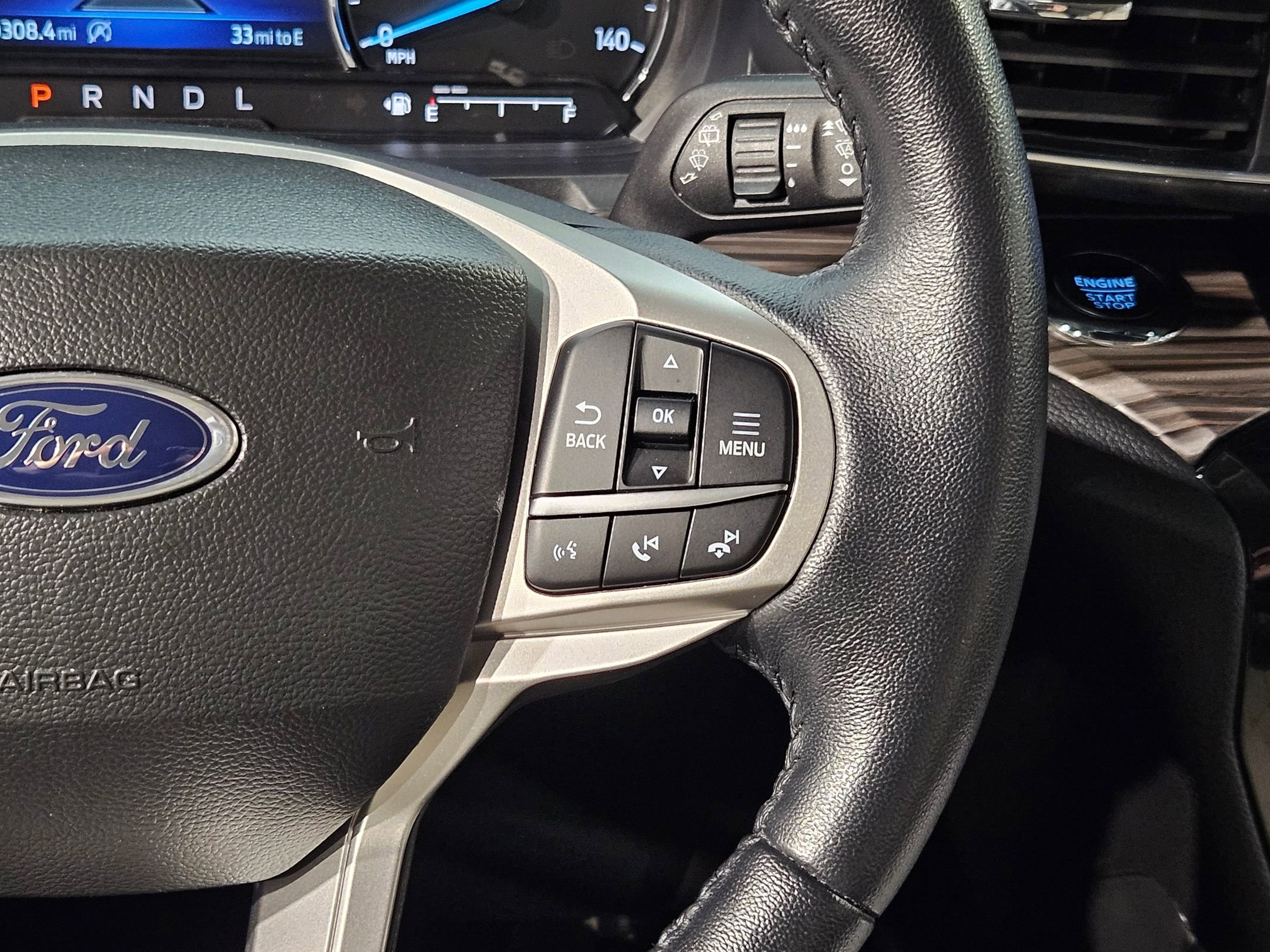 Used 2023 Ford Explorer Limited AWD/4WD image 28