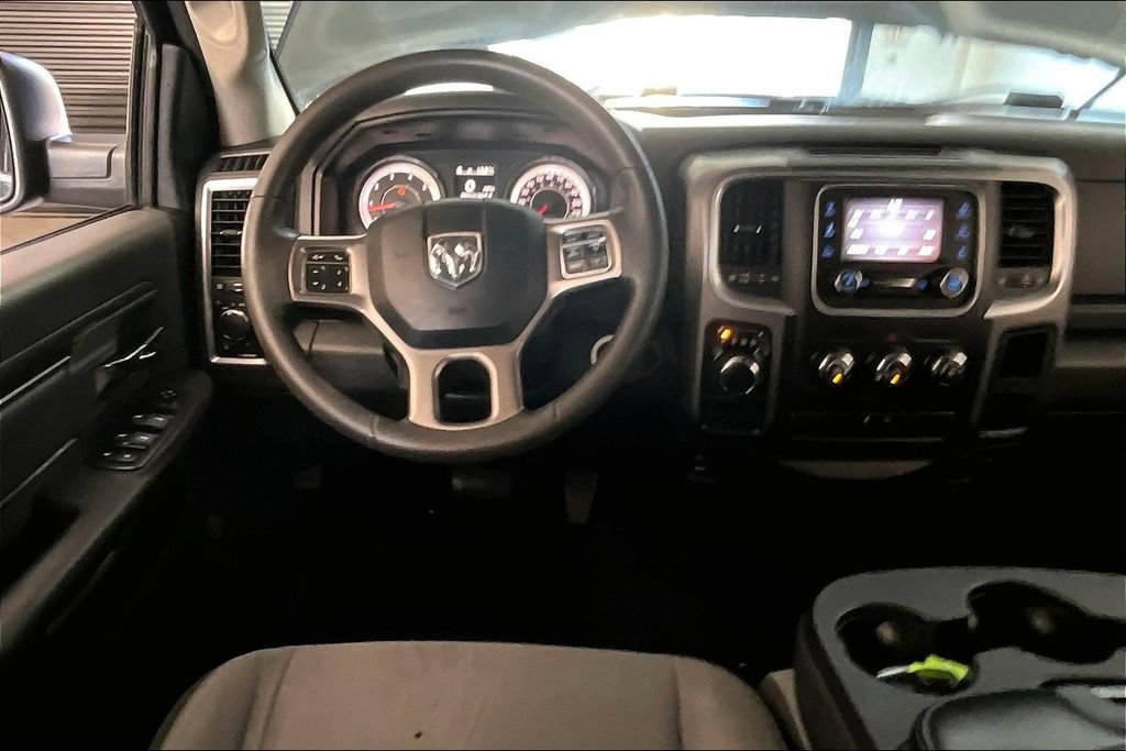 Used 2021 RAM 1500 Classic SLT RWD image 9