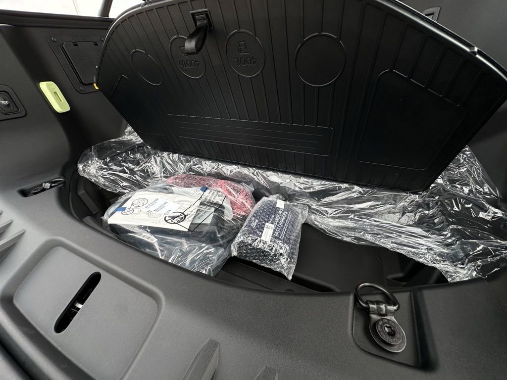 New 2025 Ford F150 Lightning Flash image 76