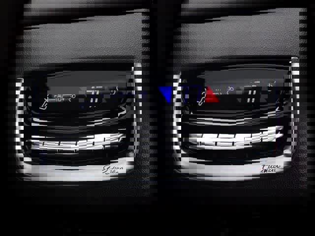 Used 2021 Cadillac XT6 Premium Luxury image 16