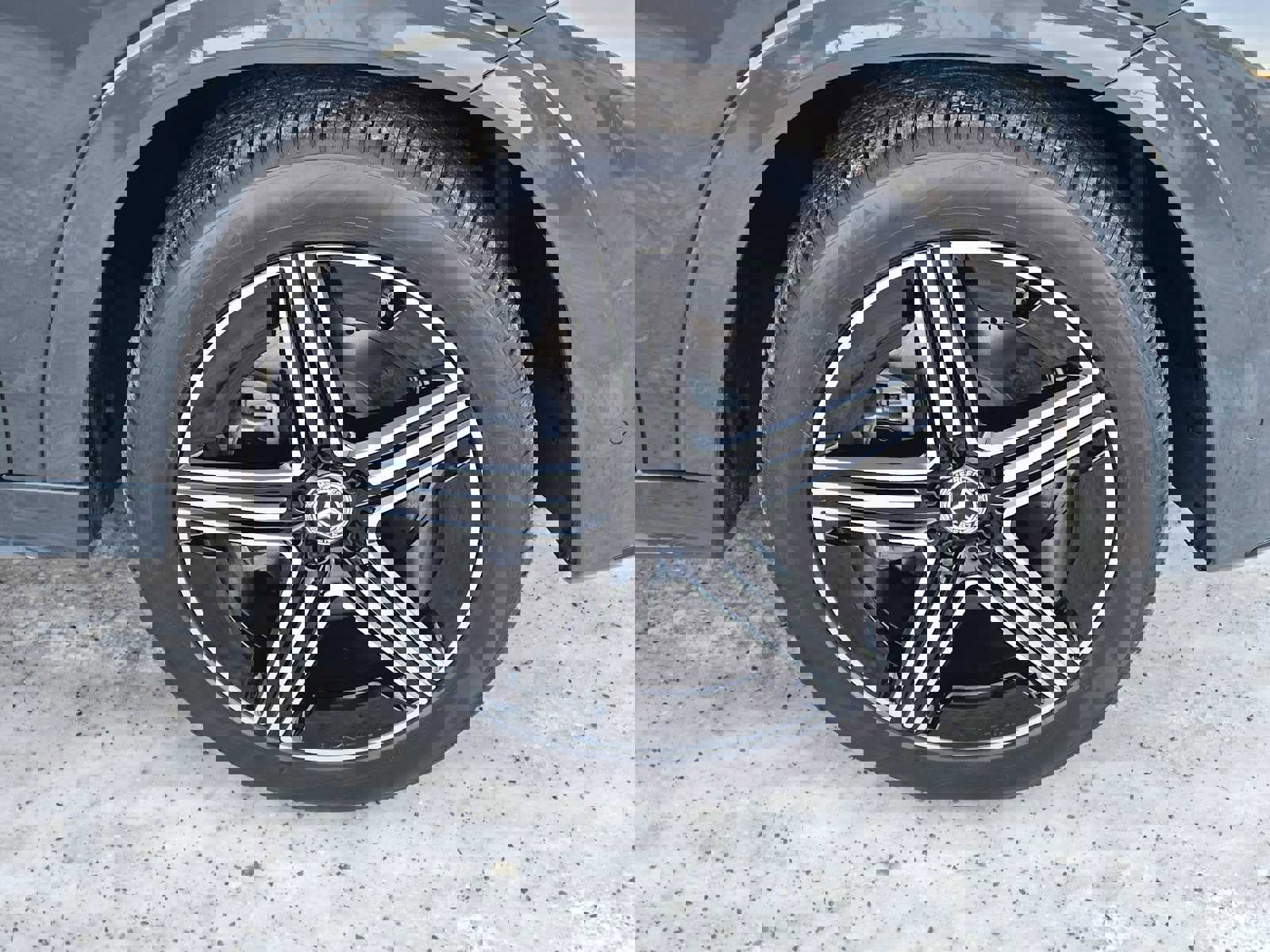 New 2026 Mercedes-Benz GLE 350 4MATIC image 9