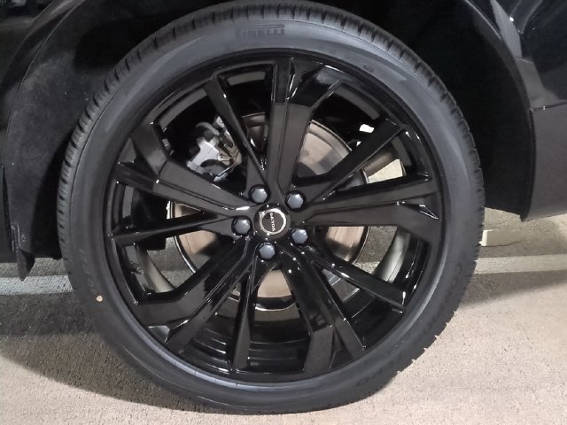 New 2026 Volvo XC60 T8 Ultra w/ Climate Package AWD/4WD image 10