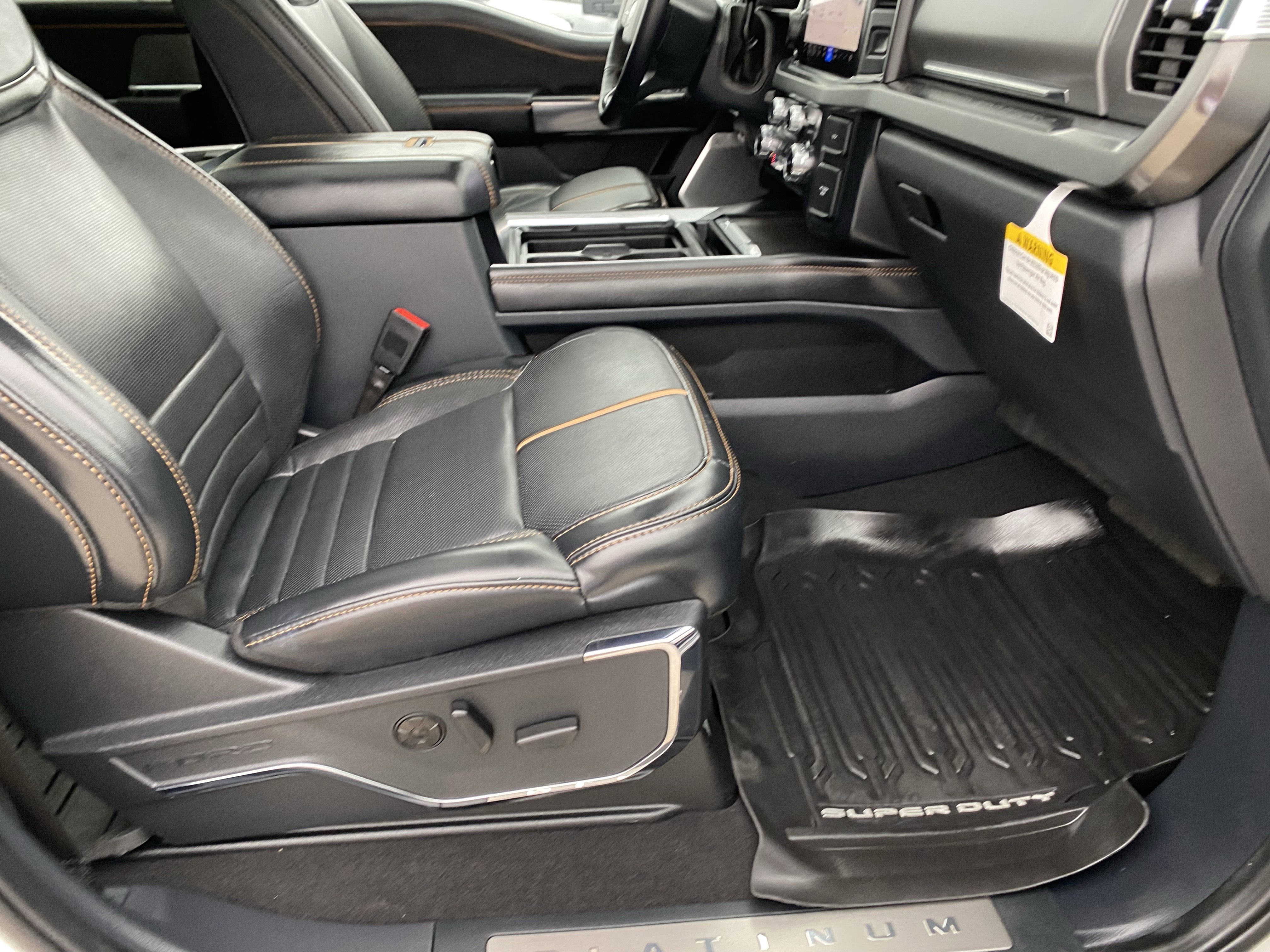 Used 2024 Ford F250 Platinum w/ Tremor Off-Road Package image 15