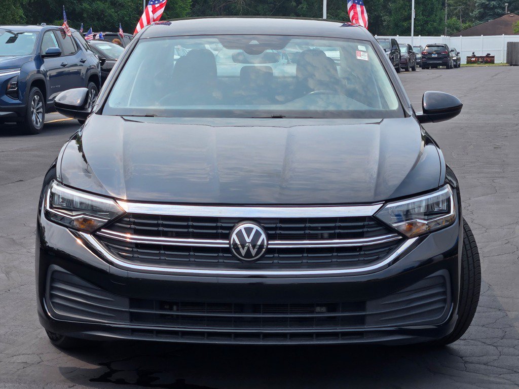 Used 2024 Volkswagen Jetta S FWD image 4