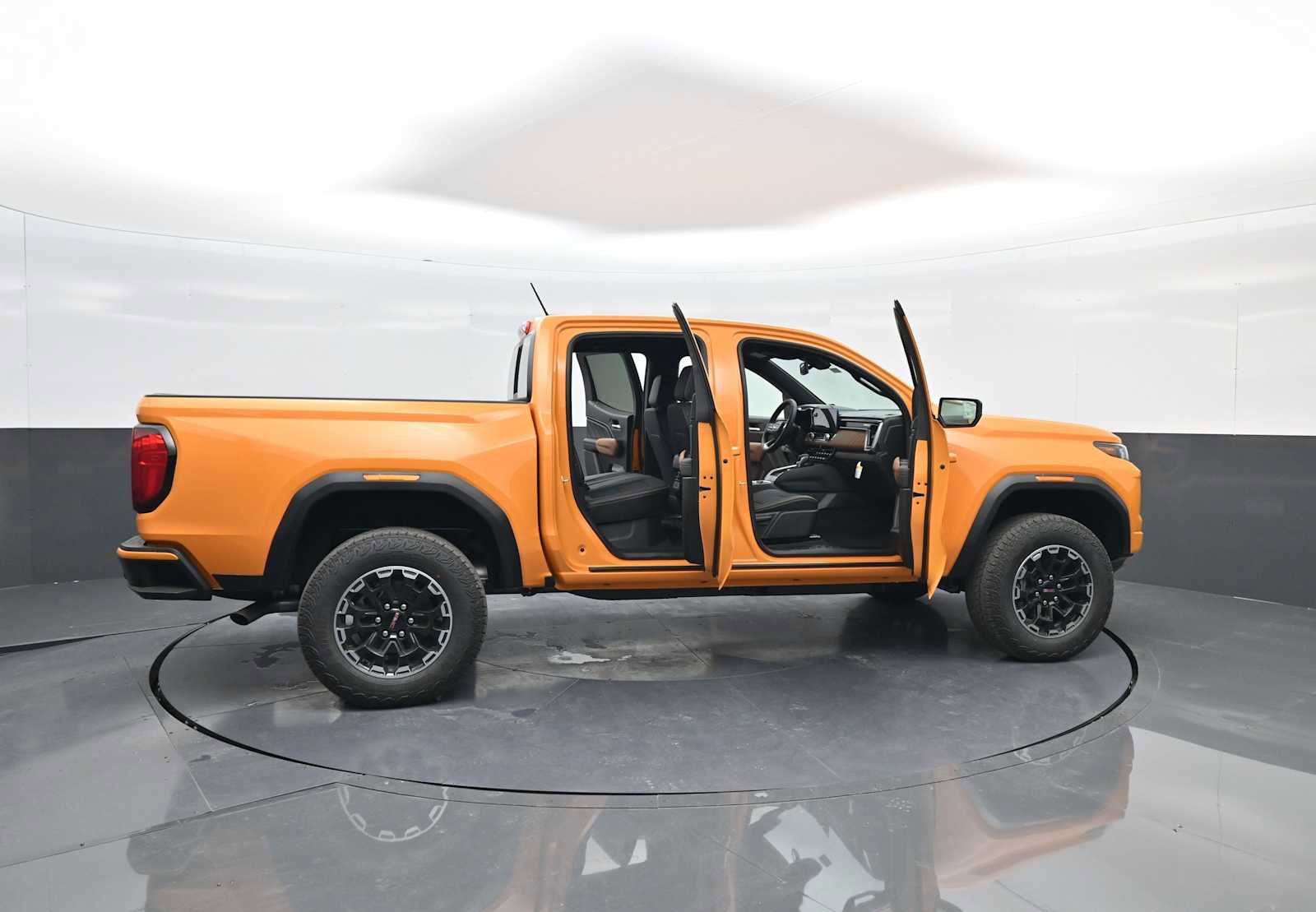 New 2026 GMC Canyon AT4 image 43